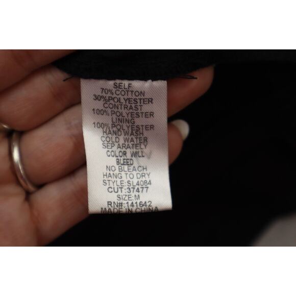 She + Sky Dress Womens Medium Black Knee Length Short Sleeve V-Neck Lace Accent - Picture 7 of 16